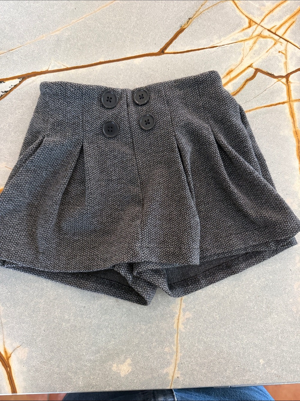 High-Waist Pleated Kids Shorts in Charcoal Gray